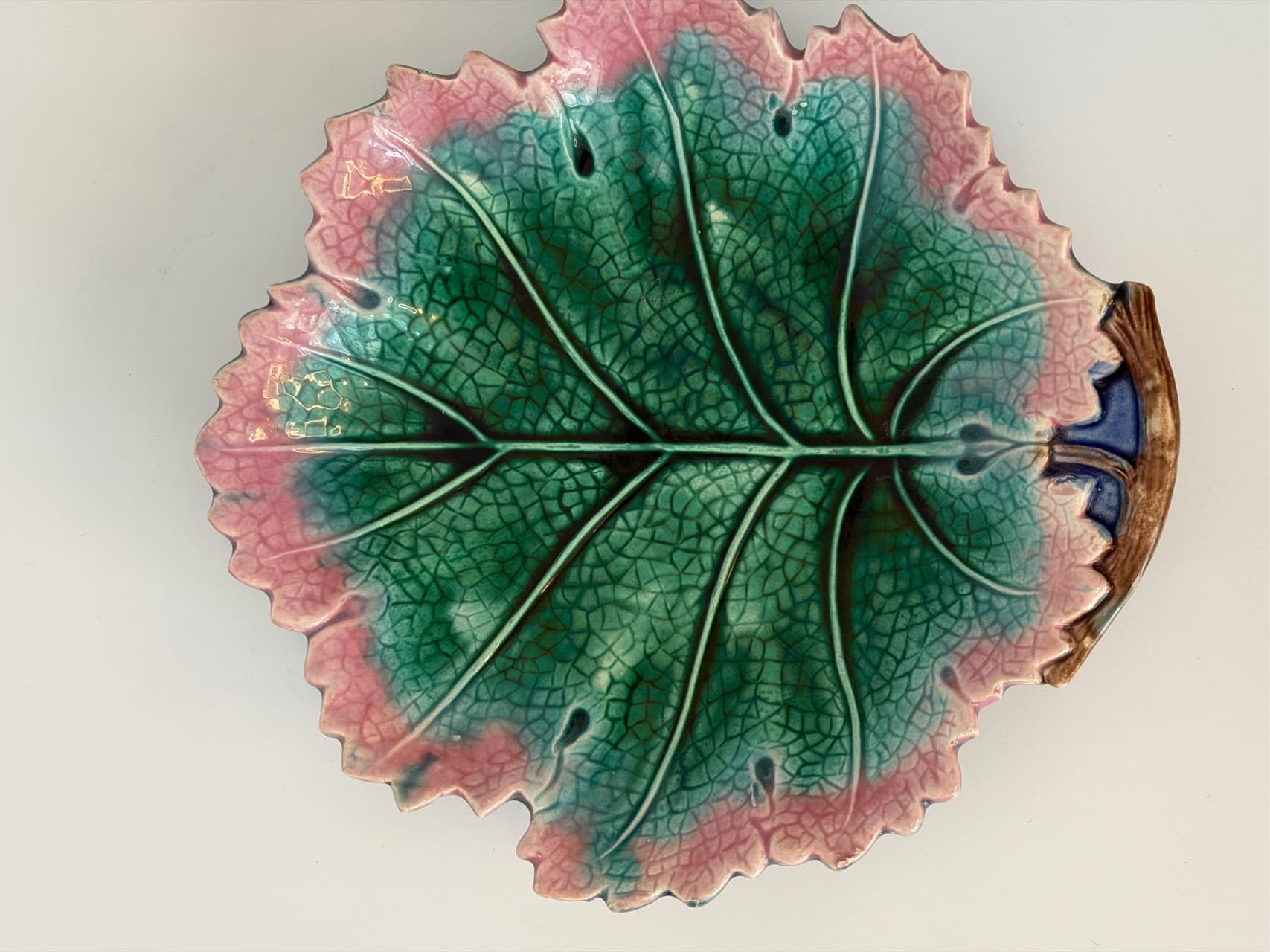 Etruscan Majolica Leaf Plate for Griffin, Smith & Hill